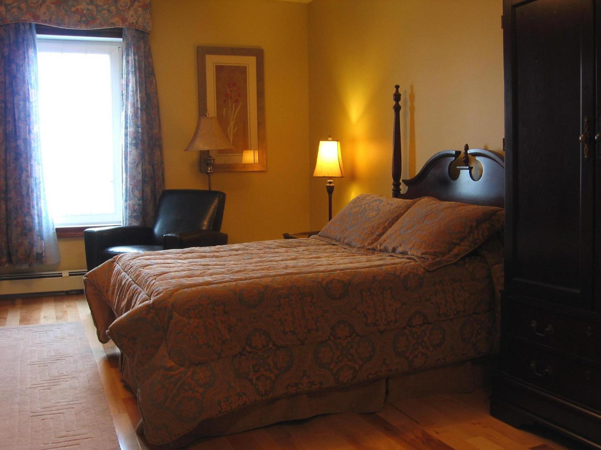 Spanish Bay Inn, Canada ซิดนีย์ ภายนอก รูปภาพ